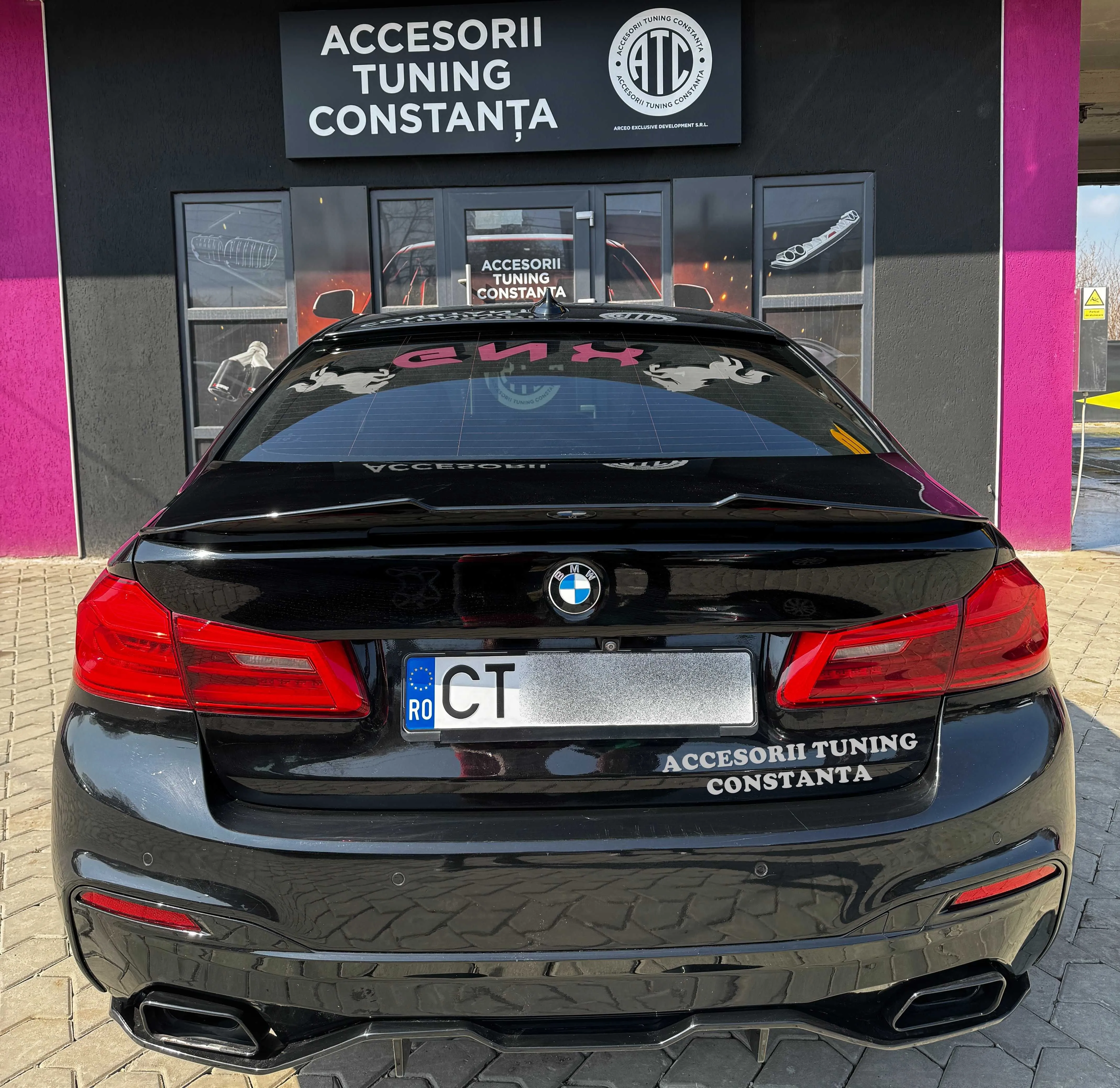 Vizualizare produs - Eleron Portbagaj - BMW G30 PSM Negru Lucios Imagine produs - Eleron Portbagaj - BMW G30 PSM Negru Lucios